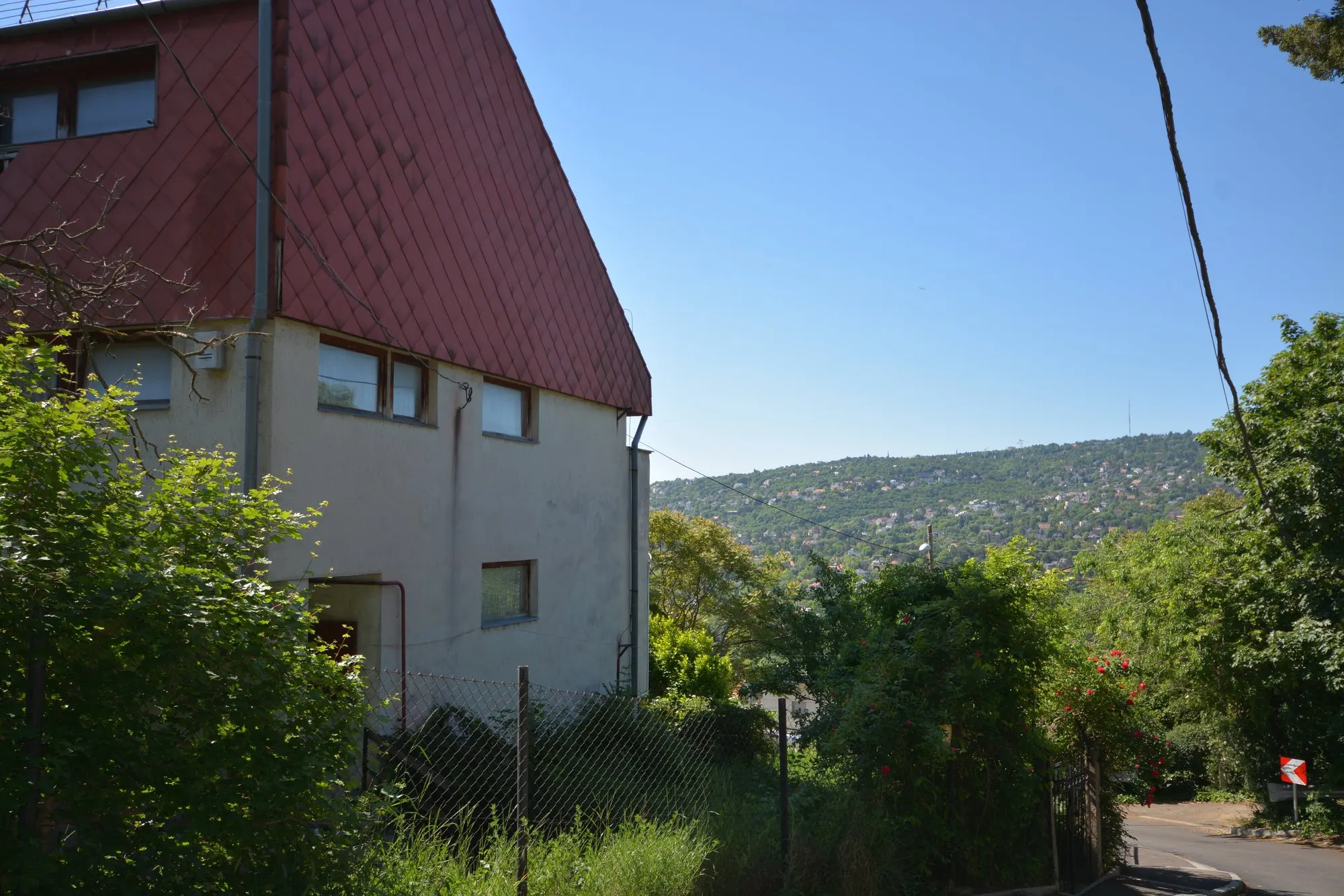 Panorámás bontandó ház Törökvészen – 3. kép