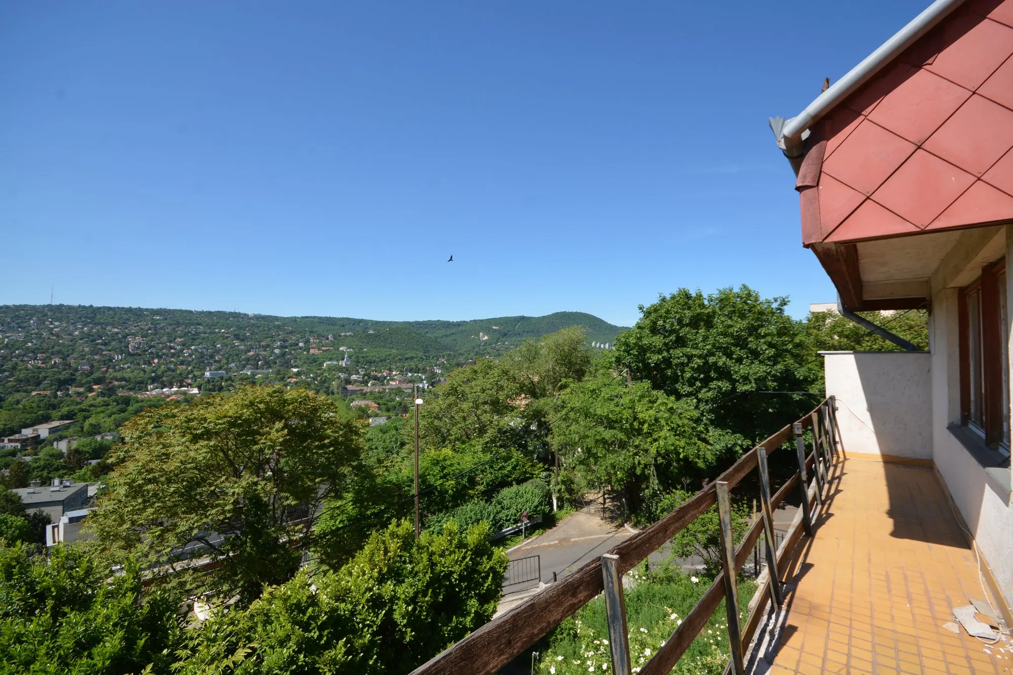 Panorámás bontandó ház Törökvészen – 2. kép