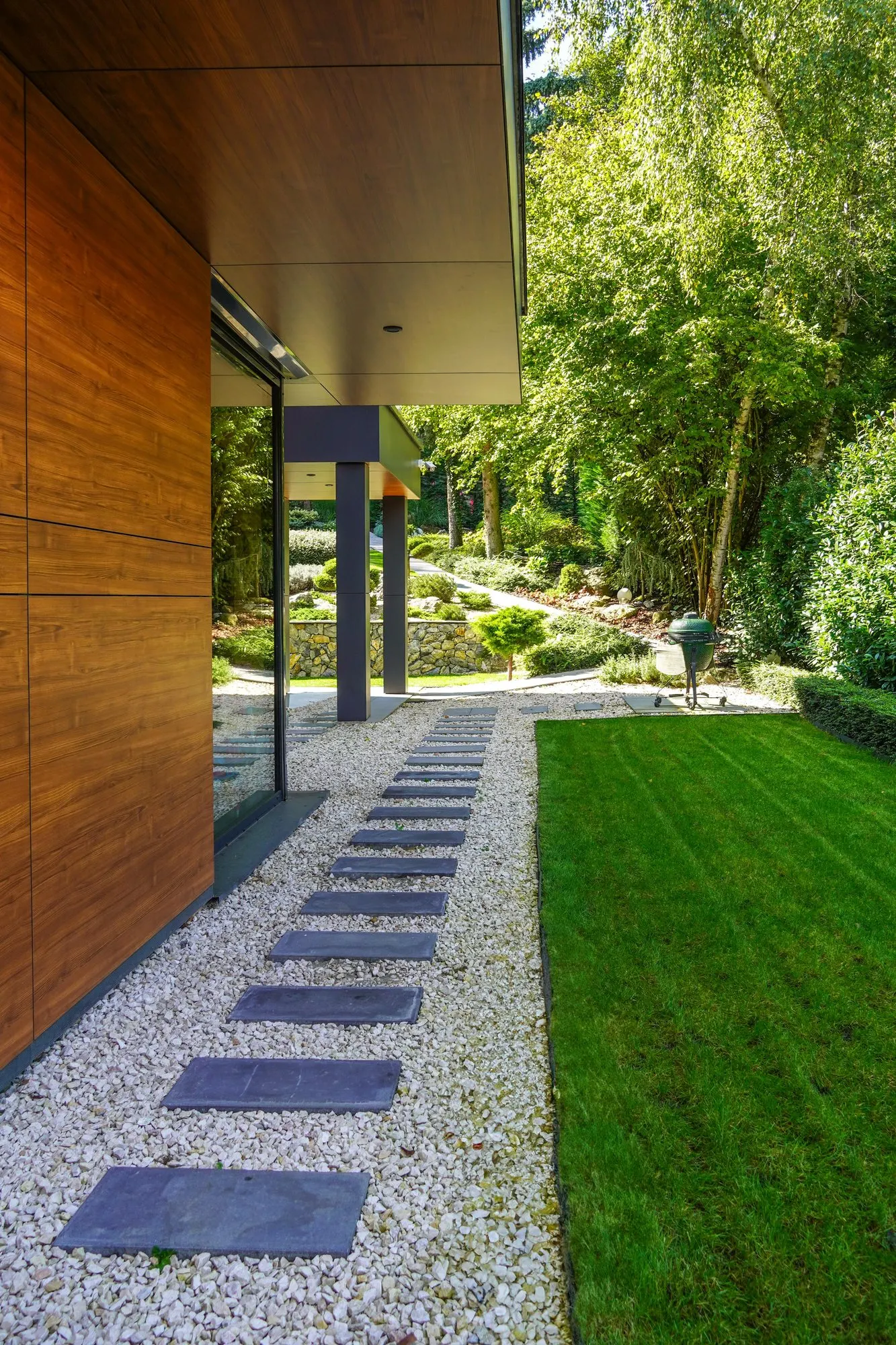 Modern villa az Üdülő utcában – 5. kép